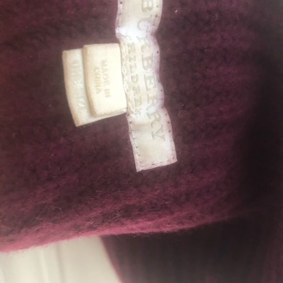 2 Burberry Scarves. - Picture 4 of 7